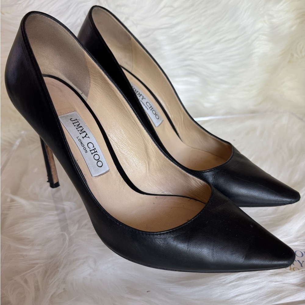 Jimmy Choo Black Heels Elegant Design, size 8 (see pictures for issues)